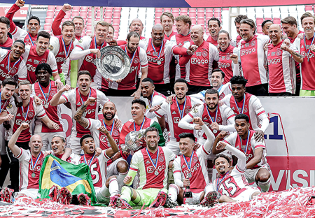 Typisch Mokums AJAX Bluf