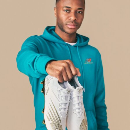 Raheem Sterling sluit een overeenkomst met New Balance