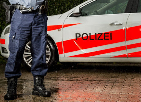 Oostenrijkse autoriteiten vallen 17 illegale gok-locaties binnen