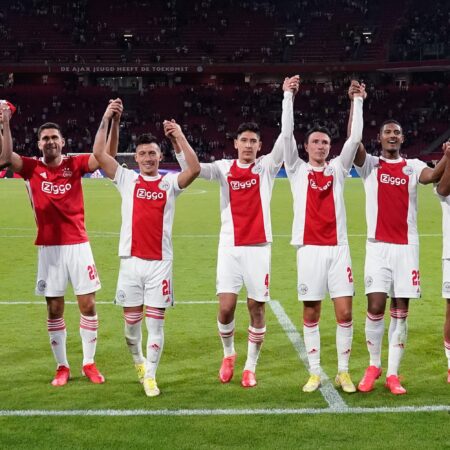 Je kunt nu stemmen op populairste Ajax-nummers