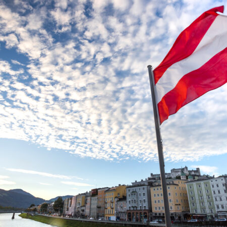 Boetes voor illegaal gokken verdubbelen in eerste helft 2023 in Oostenrijk !