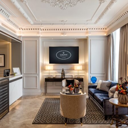 James Packer gaat ervandoor met $ 2,3 miljard als Crown Resorts akkoord gaat met verkoop