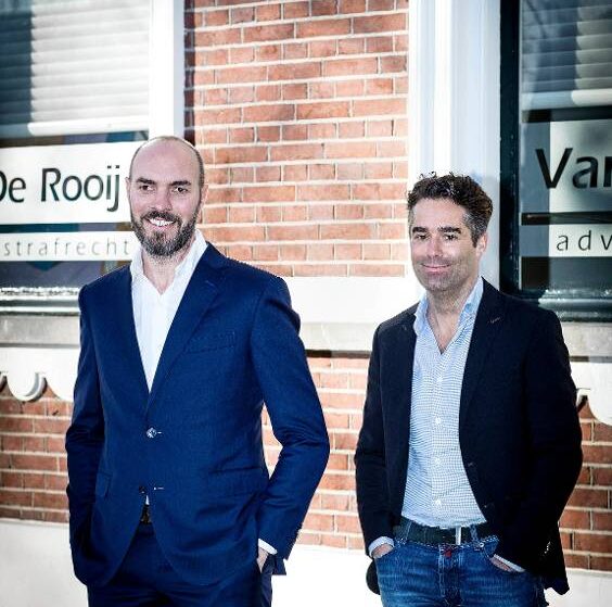 OM eist miljoenen Euros van Ex Casinobazen – Stijn Flabber en de broers Michel en Maurice Gregoire