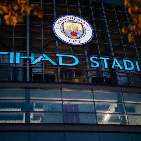 Waarom Manchester City niet meer alleen voetbal verkoopt