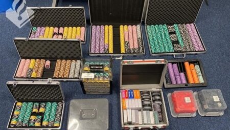 Politie valt binnen bij illegaal pokertoernooi in Waddinxveen