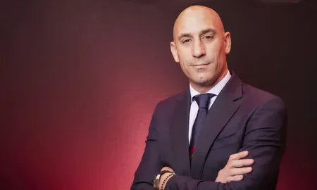 De voorzitter van RFEF weigert af te treden na de capriolen van het WK vrouwenvoetbal