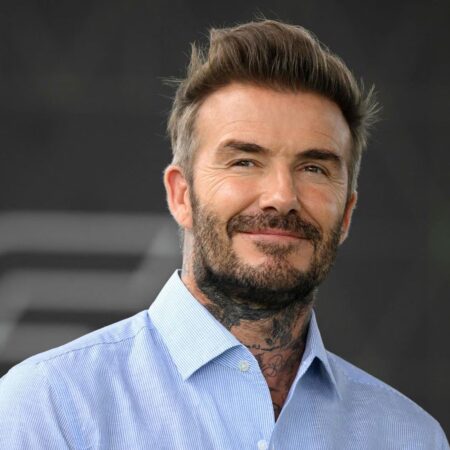 David Beckham tekent voor een documentaire over de Galácticos