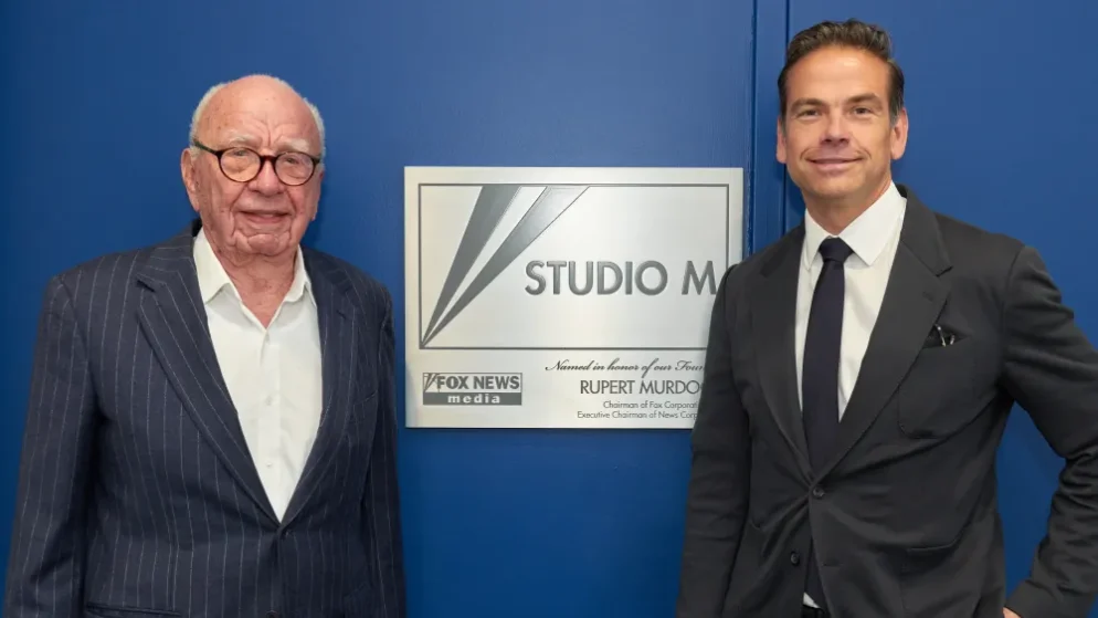 Rupert Murdoch verlaat Fox en geeft de leiding aan zoon