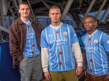 Manchester City & OKX collab on limited edition shirt NFTs