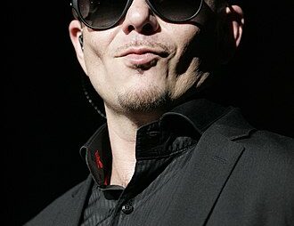 Pitbull Brand – Merk in FIU Football Stadium
