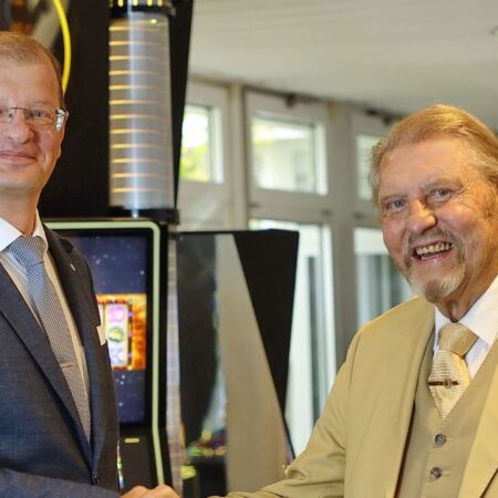 Paul Gauselmann treedt na 67 jaar af als voorzitter van Merkur