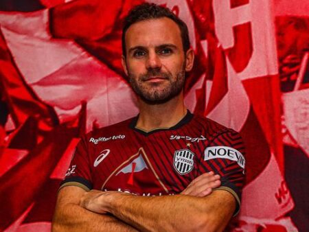 Juan Mata koopt in A-League club Melbourne Victory