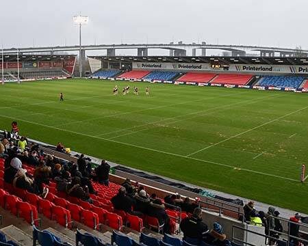 Salford Rode Duivels onder nieuw eigendom met Berta voltooit verkoop